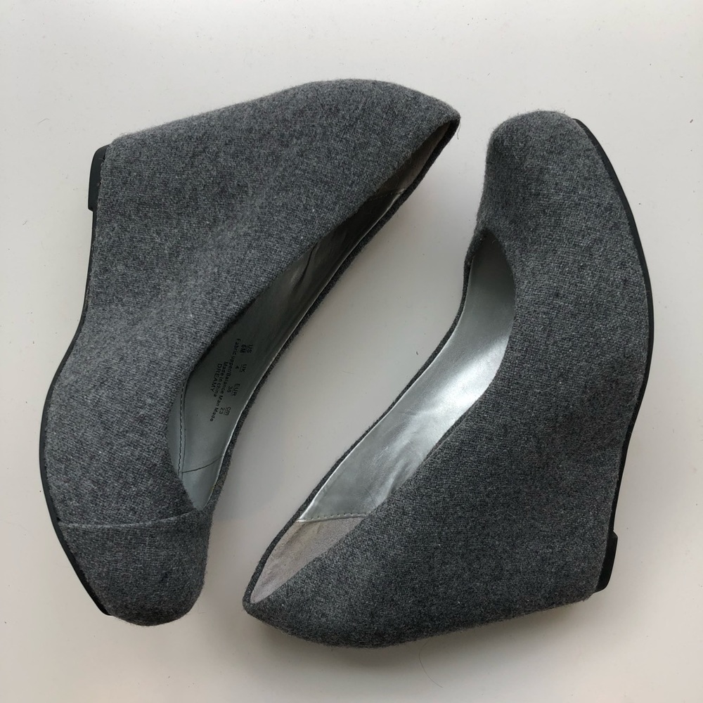 Grey Wedges